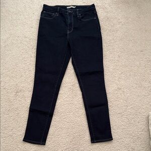 Levi's 721 High Rise Skinny Jeans - 29
